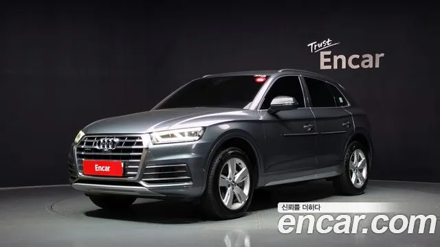 Audi Q5 2020 — photo 1