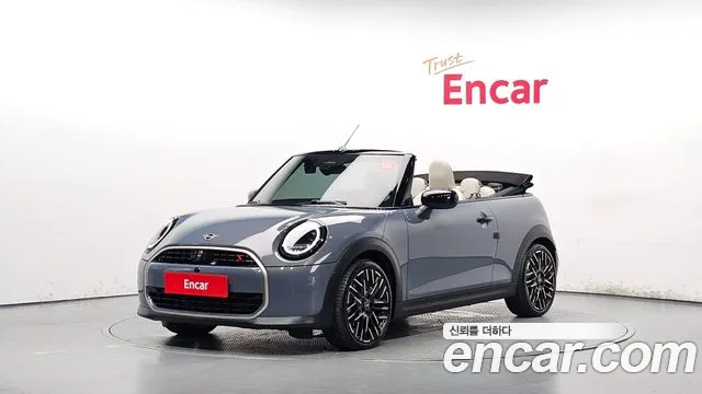 Mini Cooper Convertible 2025 — photo 1