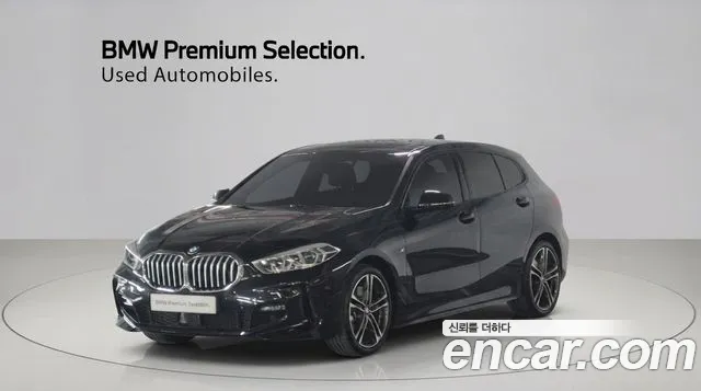 BMW 1-Series 2024 — photo 1