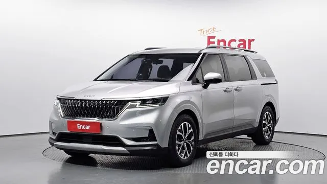 Kia Canival 2021 — photo 1
