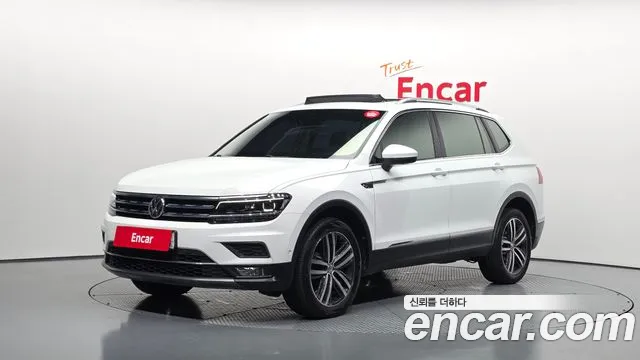 Volkswagen Tiguan 2018 — photo 1
