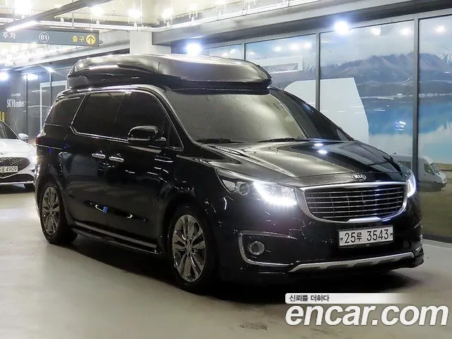 Kia Canival 2018 — photo 1
