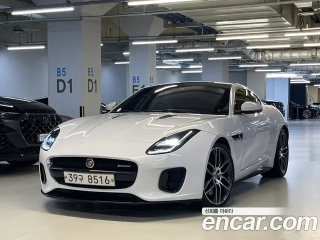 Jaguar F-TYPE 2019 — photo 1