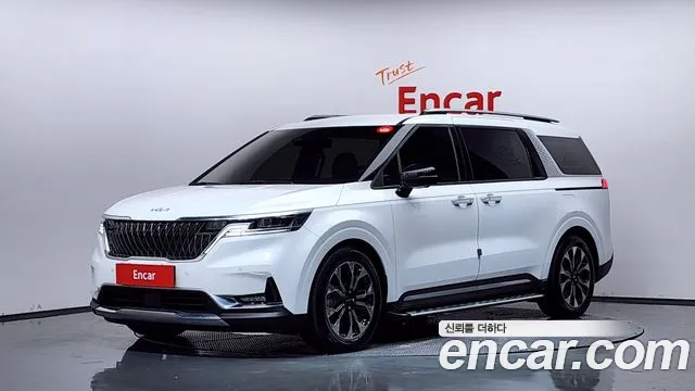 Kia Canival 2021 — photo 1