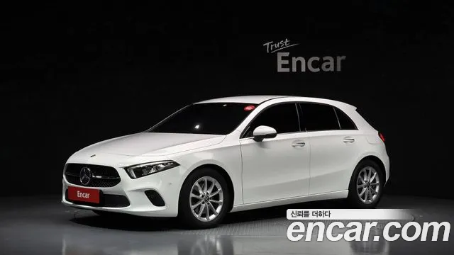 Mercedes-Benz A-Class 2020 — photo 1