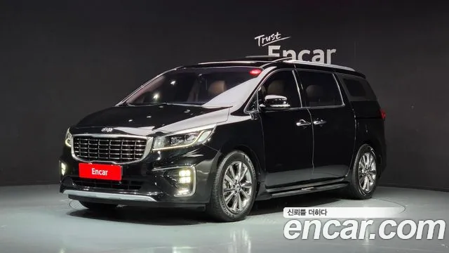 Kia Canival 2019 — photo 1