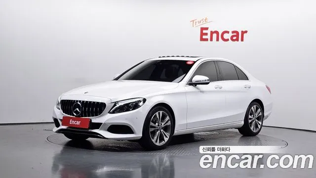 Mercedes-Benz C-Class 2018 — photo 1