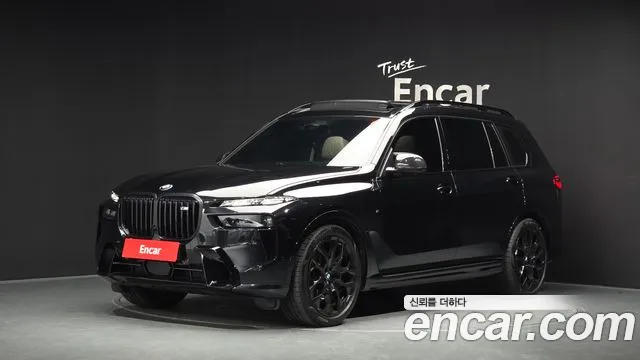 BMW X7 2025 — photo 1