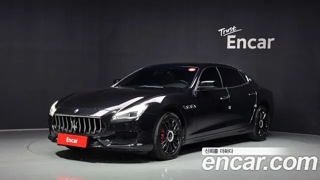 Maserati Quattroporte 2015 — photo 1
