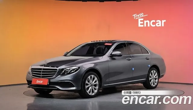 Mercedes-Benz E-Class 2018 — photo 1