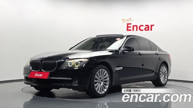 BMW 7-Series 2012 — photo 1