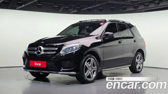 Mercedes-Benz GLE-Class 2016 — photo 1