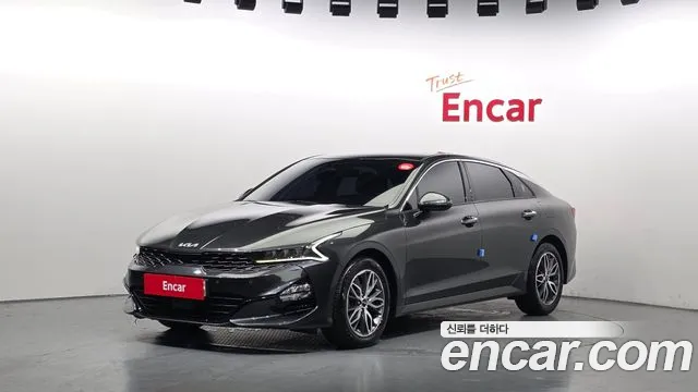 Kia K5 2023 — photo 1