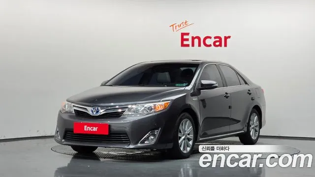 Toyota Camry 2012 — photo 1