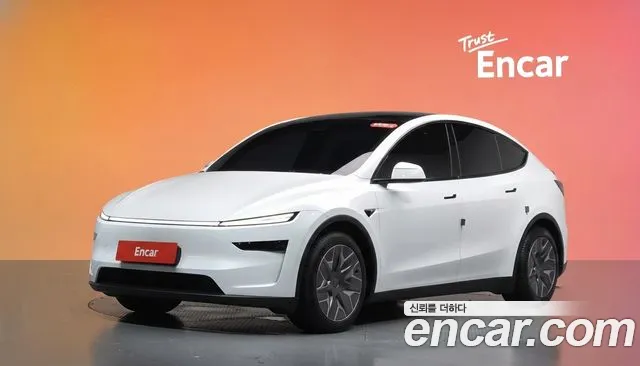 Tesla Model Y 2026 — photo 1