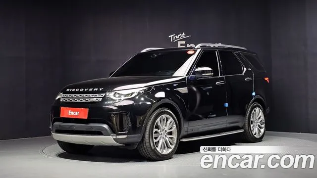 Land Rover Discovery 2019 — photo 1