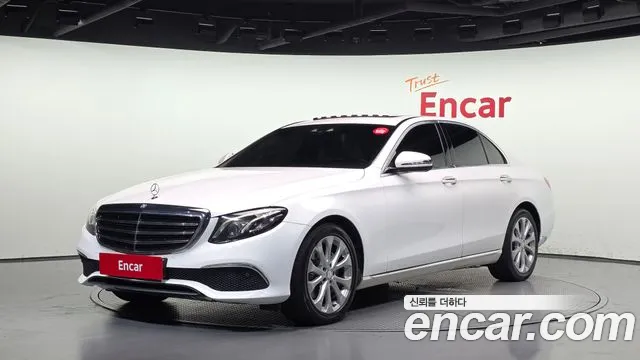 Mercedes-Benz E-Class 2017 — photo 1