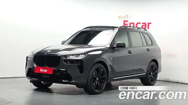 BMW X7 2026 — photo 1
