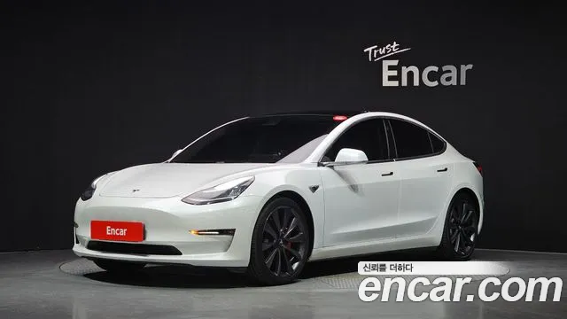 Tesla Model 3 2020 — photo 1