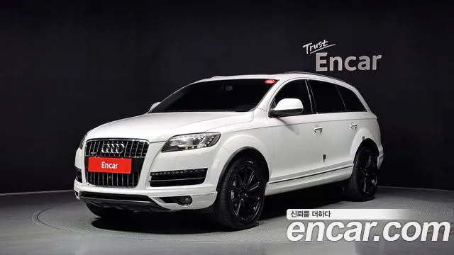 Audi Q7 2015 — photo 1