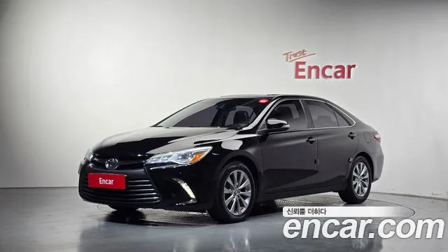Toyota Camry 2015 — photo 1