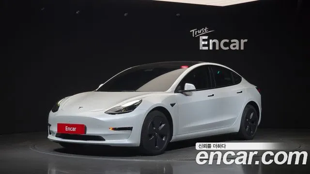 Tesla Model 3 2022 — photo 1