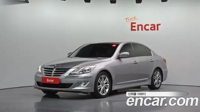 Hyundai Genesis 2012 — photo 1