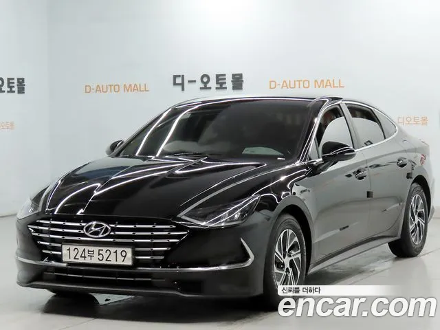 Hyundai Sonata 2022 — photo 1