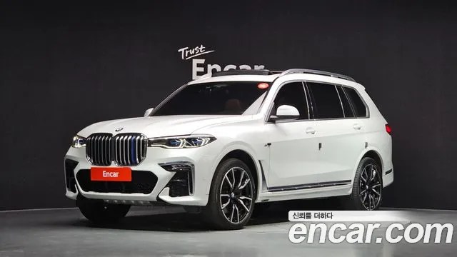 BMW X7 2022 — photo 1