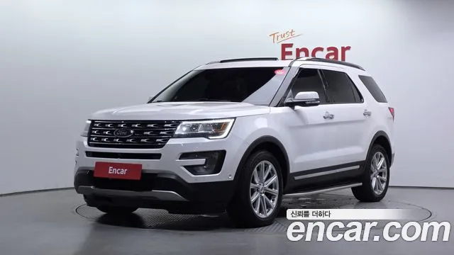Ford Explorer 2017 — photo 1