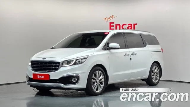 Kia Canival 2017 — photo 1