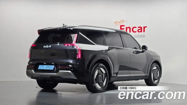 EV9