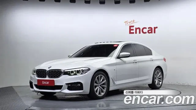 BMW 5-Series 2018 — photo 1