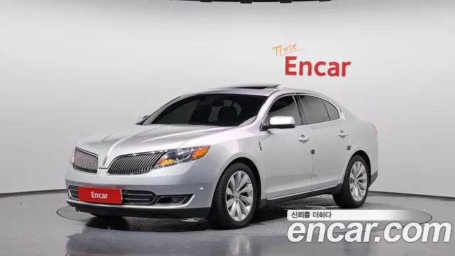 Lincoln MKS 2014 — photo 1