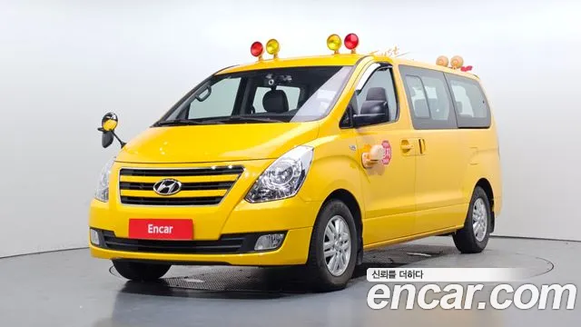 Hyundai Starex 2016 — photo 1