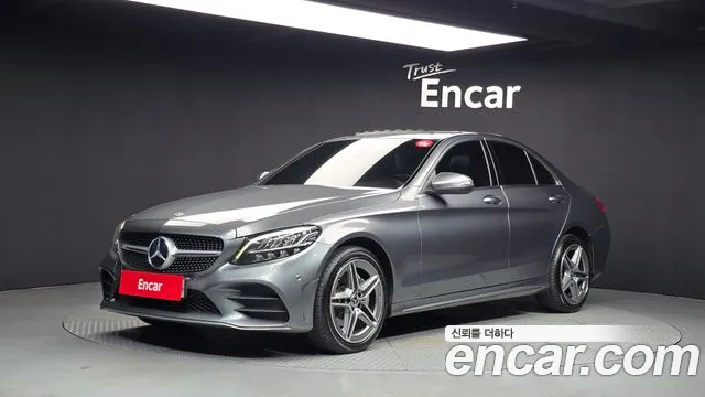 Mercedes-Benz C-Class 2019 — photo 1
