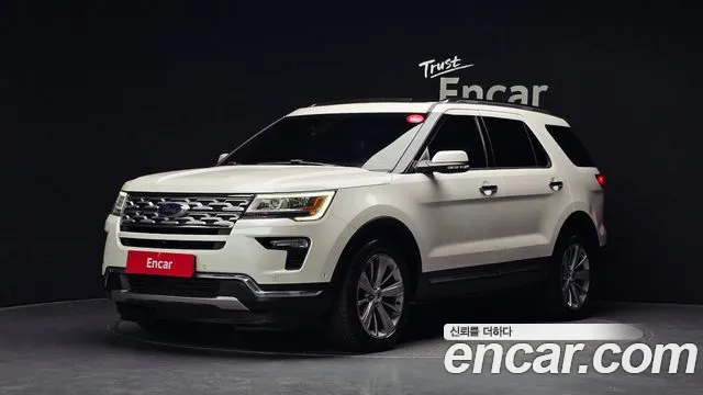 Ford Explorer 2018 — photo 1