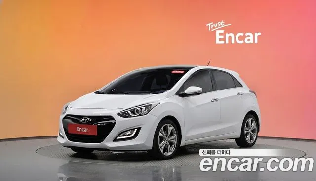 Hyundai i30 2014 — photo 1