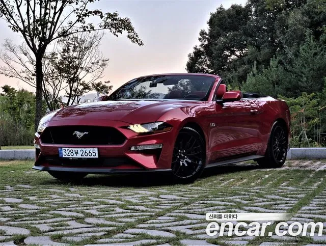 Ford Mustang 2023 — photo 1