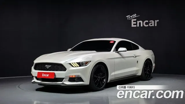 Ford Mustang 2017 — photo 1