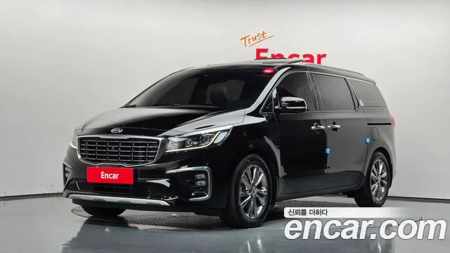 Kia Canival 2019 — photo 1