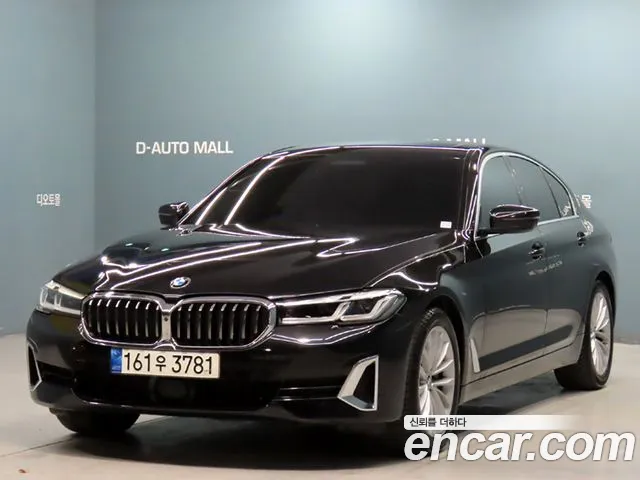 BMW 5-Series 2021 — photo 1