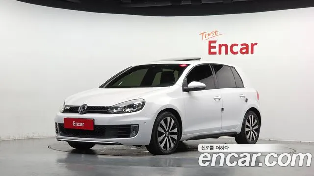 Volkswagen Golf 2012 — photo 1