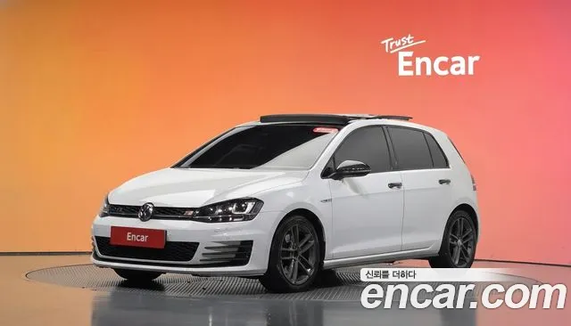 Volkswagen Golf 2015 — photo 1