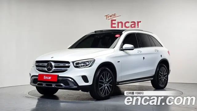 Mercedes-Benz GLC-Class 2021 — photo 1