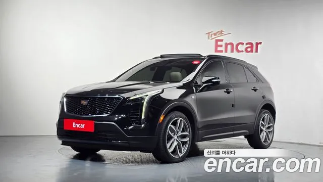 Cadillac XT4 2023 — photo 1