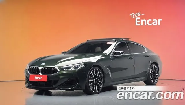 BMW 8-Series 2022 — photo 1