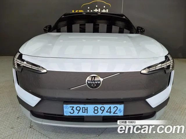 Volvo EX30 2026 — photo 1