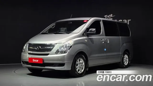 Hyundai Starex 2015 — photo 1