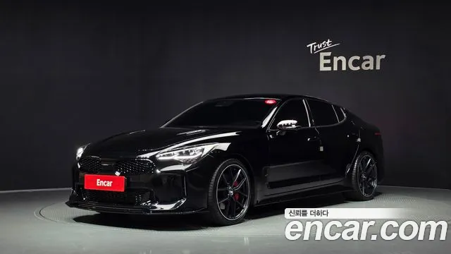 Kia Stinger 2022 — photo 1